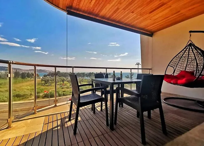 New Luxury Apartments Bar