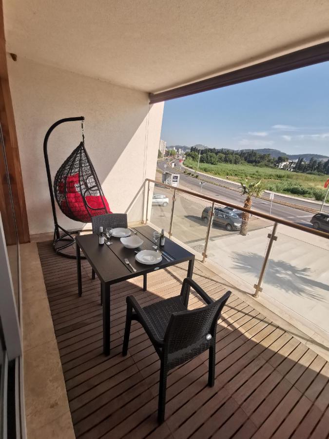 New Luxury Apartment Bar
